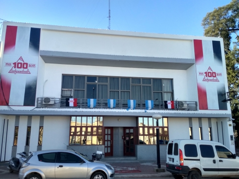 MUTUAL IAC: CARTELES ALUSIVOS A LOS 100 AÑOS