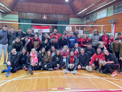 VOLEY IAC: UN CLÁSICO DEL INVIERNO – 12/07/22